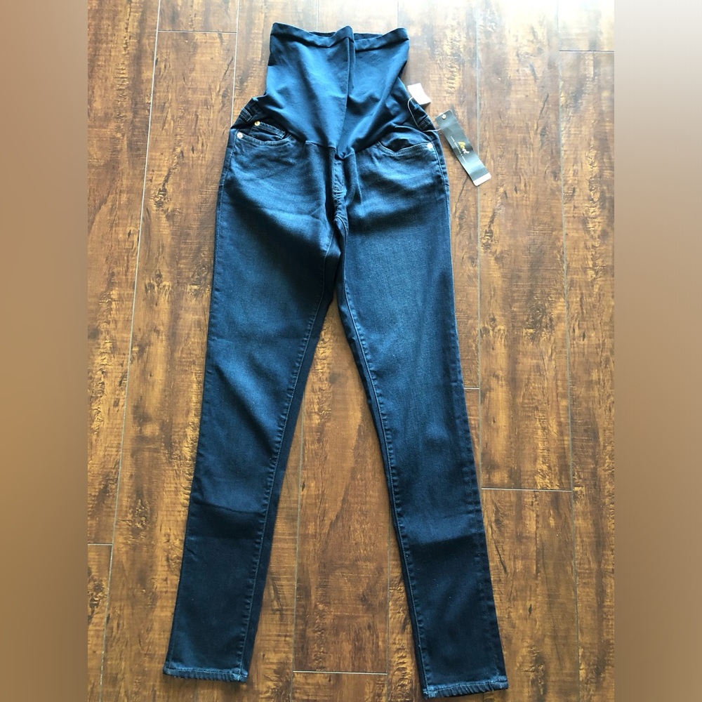 Led luxe essentials denim NWT $78 women’s maternity jeans 28 blue